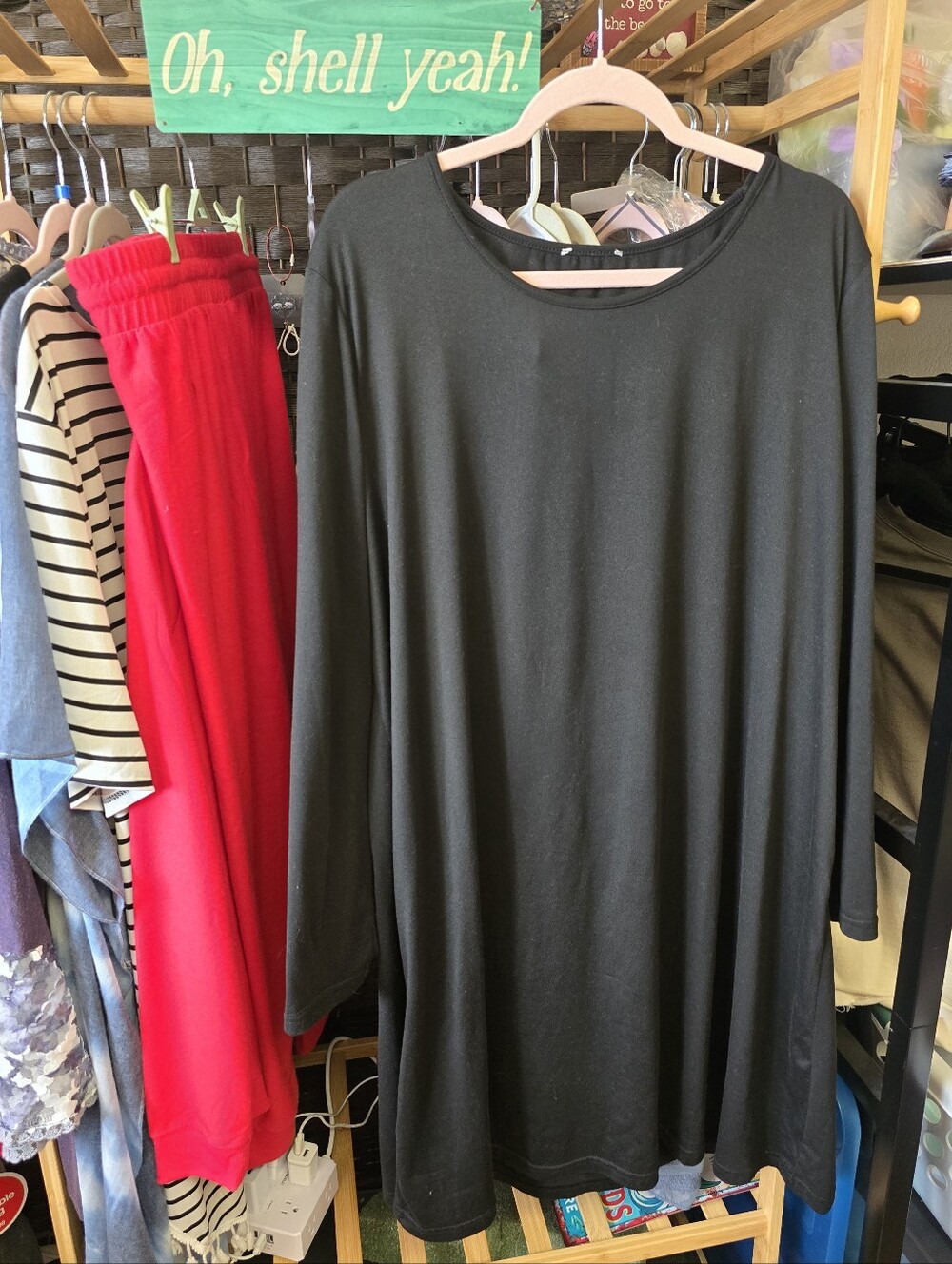 #0678 1X Boutique Black Long Slv Dress 25.5"PTP 39.5"Long Poly/Spandex